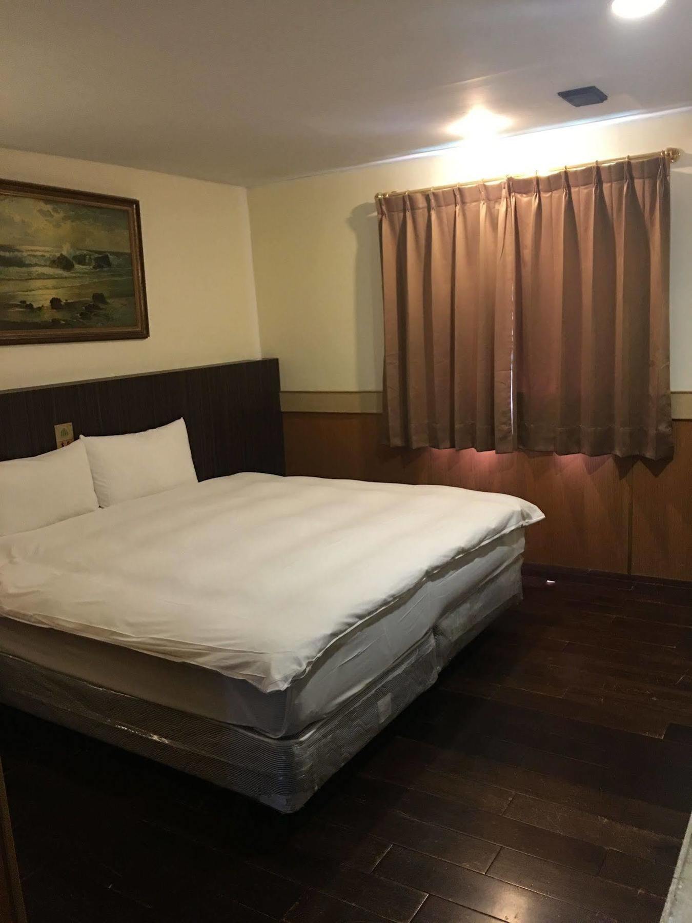 Galaxy Hotel Чжунли Экстерьер фото
