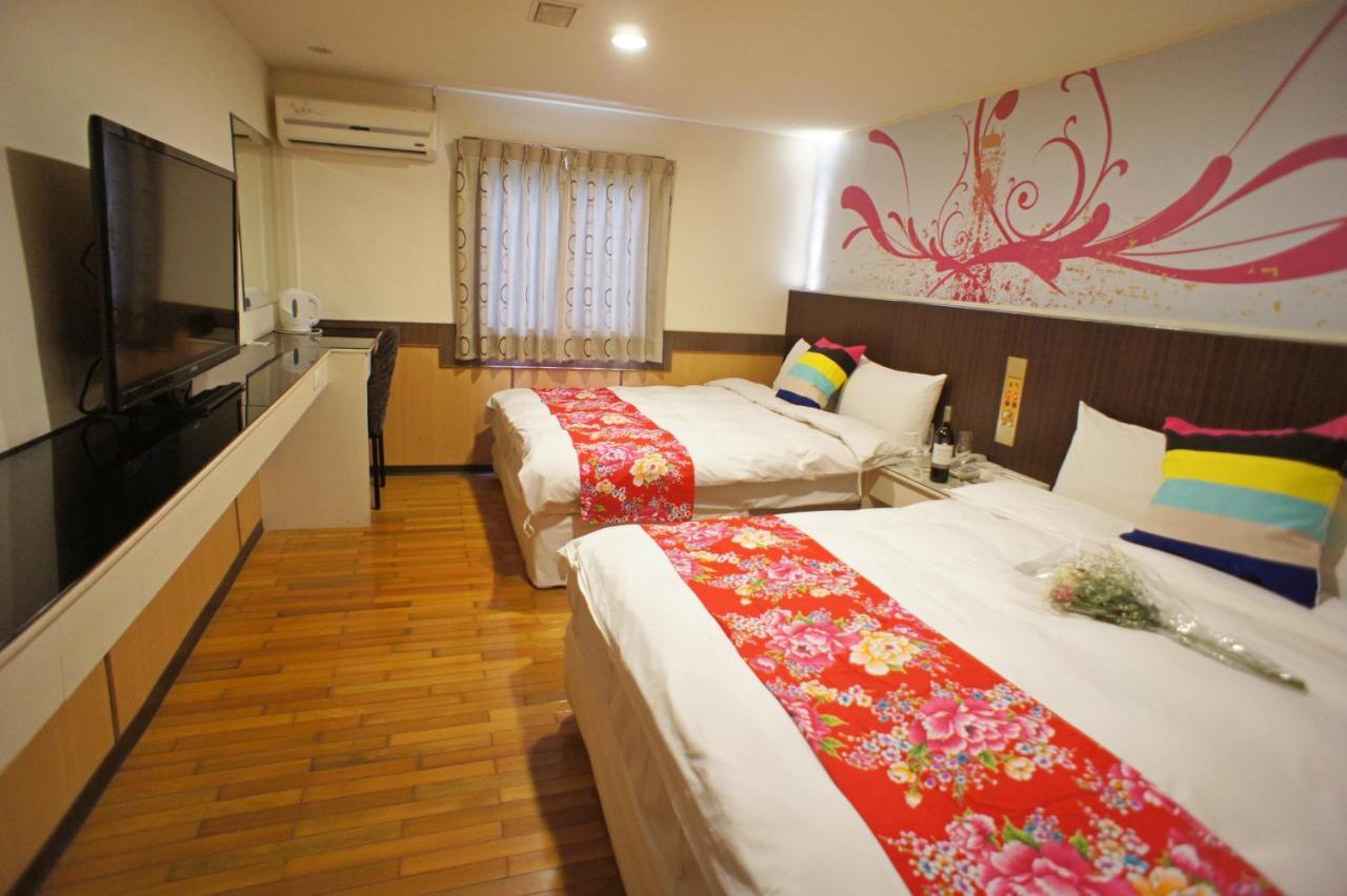 Galaxy Hotel Чжунли Экстерьер фото